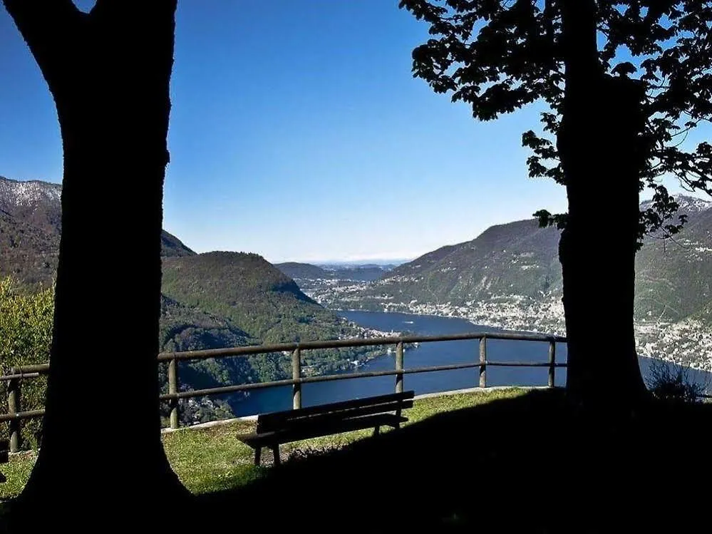 B&B Aquarelle Faggeto Lario Bed & Breakfast